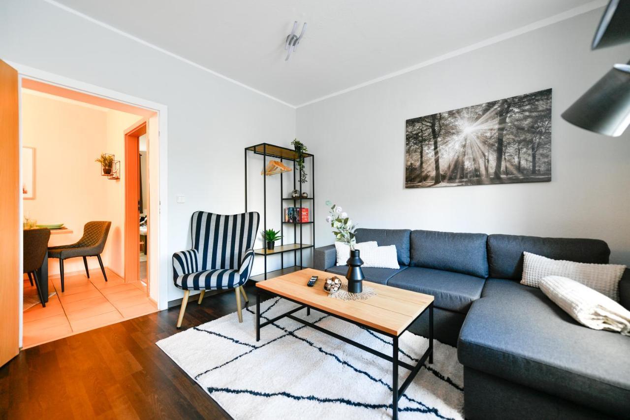 קוטבוס Fuerst-Pueckler-Apartment_Bis 6 Personen_Waschmaschine_Kueche_2X Parkplaetze_Terrasse_Netflix מראה חיצוני תמונה