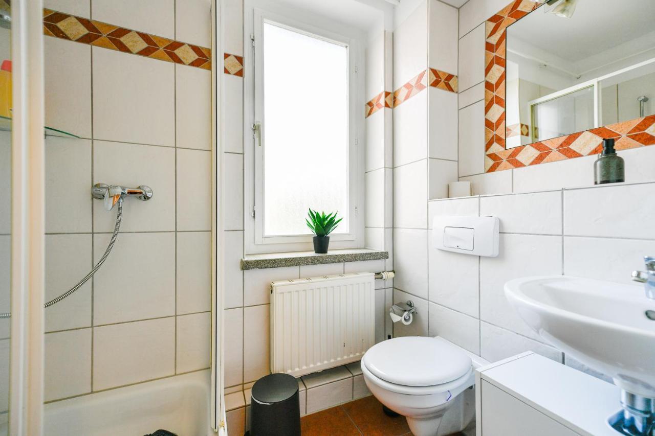 קוטבוס Fuerst-Pueckler-Apartment_Bis 6 Personen_Waschmaschine_Kueche_2X Parkplaetze_Terrasse_Netflix מראה חיצוני תמונה
